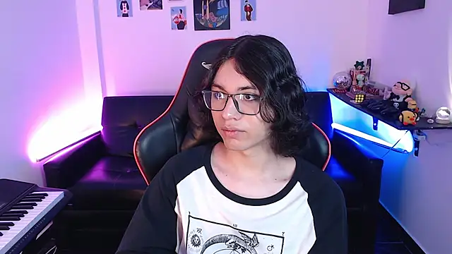 malik harrison   online show from 19, 2, 2025