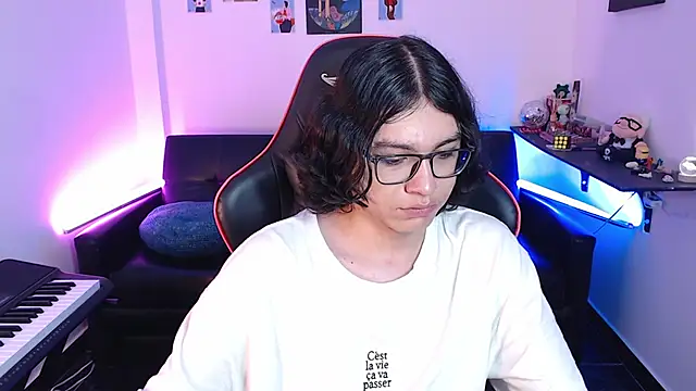 malik harrison   online show from 27, 2, 2025