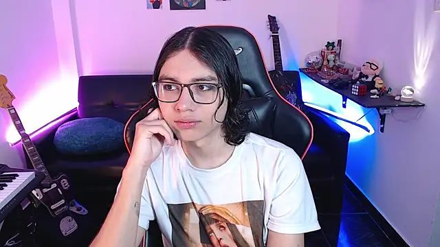 malik harrison   online show from 10, 3, 2025