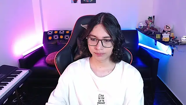 malik harrison   online show from 16, 3, 2025