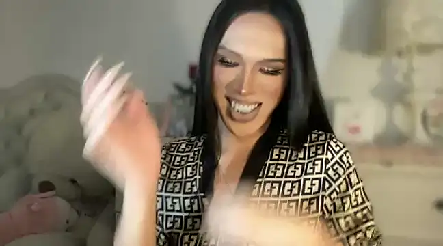 Ts glamxxxx online show from 6, 3, 2025