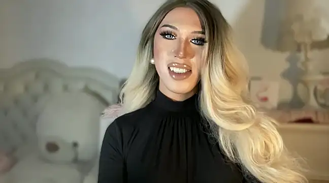 Ts glamxxxx online show from 22, 3, 2025