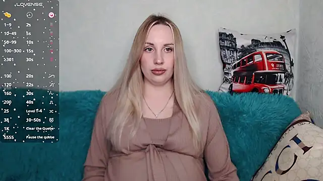 Snapshot of Monika_bae chatting on 2, 10, 2025 Monika bae online show from 2, 10, 2025