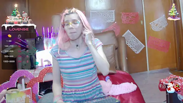 Skinygirl online show from 5, 2, 2025