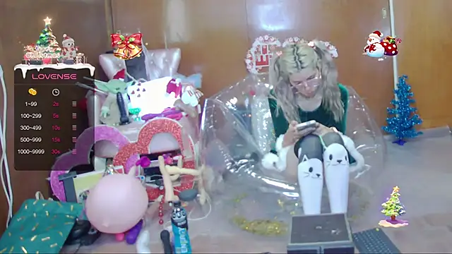 Skinygirl online show from 17, 12, 2025