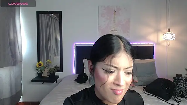 vaness weet online show from 12, 1, 2025