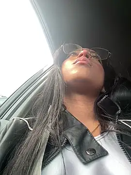 vaness weet online show from 17, 1, 2025