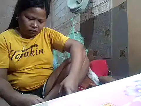 sweethotmom online show from 27, 2, 2025