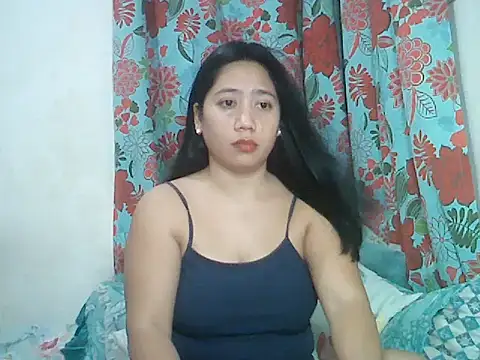 LOVENAYRA1 online show from 18, 6, 2026