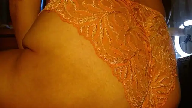 Snapshot of MysteryLadyxXx chatting on 6, 7, 2026 MysteryLadyxXx online show from 6, 7, 2026