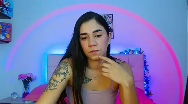 Snapshot of Layla_Rachel chatting on 5, 3, 2025 Layla Rachel online show from 5, 3, 2025