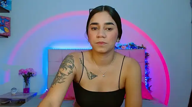 Snapshot of Layla_Rachel chatting on 10, 3, 2025 Layla Rachel online show from 10, 3, 2025