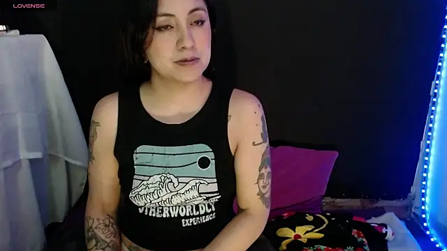 Snapshot of AbsentaVert chatting on 14, 1, 2026 AbsentaVert online show from 14, 1, 2026