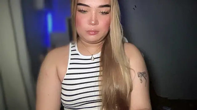 Snapshot of MissCataleyaxxx chatting on 25, 9, 2025 MissCataleyaxxx online show from 25, 9, 2025