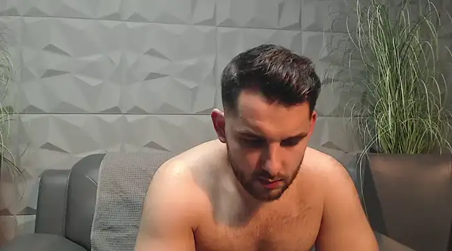 Antoniodiamond online show from 31, 1, 2025