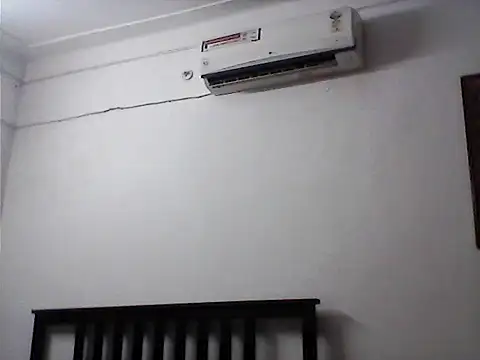 Snapshot of aksxi1 chatting on 19, 12, 2025 aksxi1 online show from 19, 12, 2025