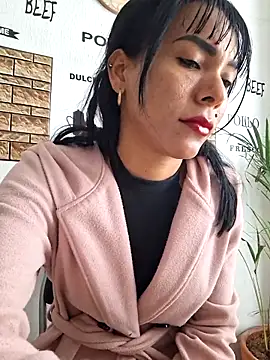 Doll Loren online show from 12, 2, 2025