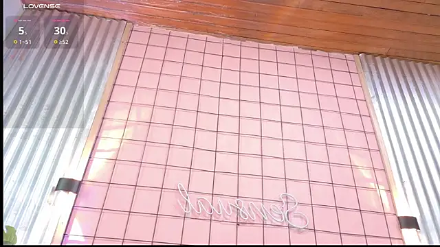 mensia hernandz online show from 4, 10, 2025