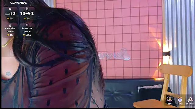 mensia hernandz online show from 8, 10, 2025