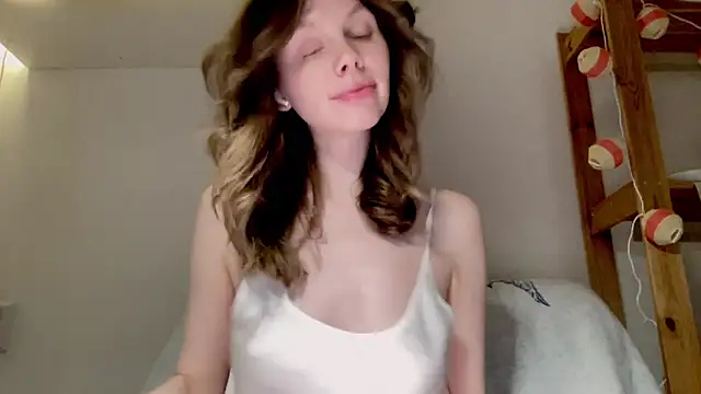 Snapshot of Nikki_Mimimi chatting on 21, 12, 2024 Nikki Mimimi online show from 21, 12, 2024