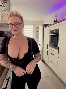 German Milf online show from 20, 2, 2026