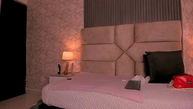 Snapshot of Cris__sweet chatting on 21, 2, 2025 Cris sweet online show from 21, 2, 2025