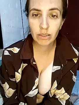 Snapshot of vegaana chatting on 5, 4, 2026 vegaana online show from 5, 4, 2026