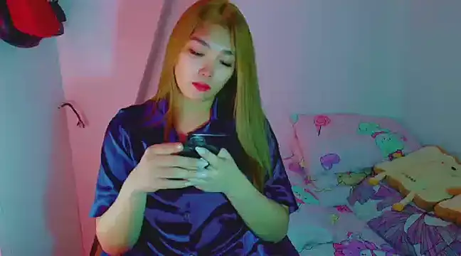 Snapshot of TR4NSCUTI3 chatting on 29, 12, 2024 TR4NSCUTI3 online show from 29, 12, 2024