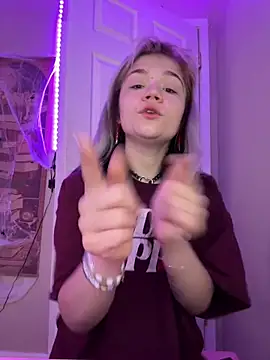 Cutiepiespanks online show from 3, 11, 2025