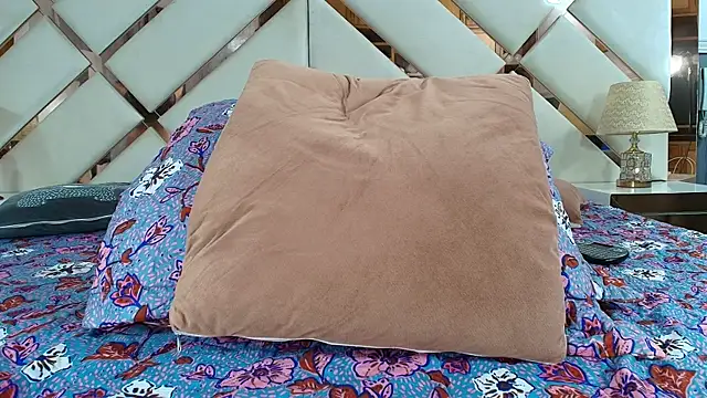 NaughtyAnaa online show from 6, 3, 2025