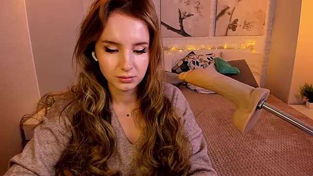 Betty June online show from 12, 2, 2025