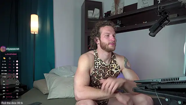 Snapshot of VIktorSecret chatting on 2, 10, 2025 VIktorSecret online show from 2, 10, 2025