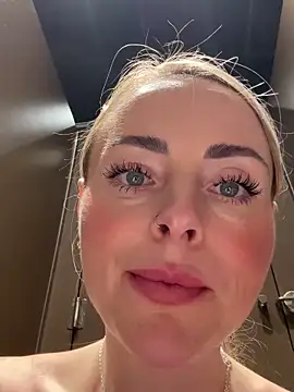 EmaSalis online show from 3, 3, 2025