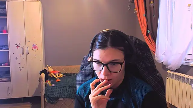 MollyLollipop online show from 2, 12, 2025