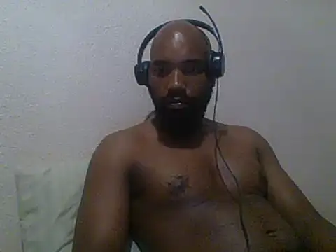 Snapshot of KAYBEEDEFREAK chatting on 11, 1, 2025 KAYBEEDEFREAK online show from 11, 1, 2025