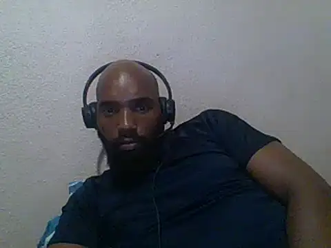 Snapshot of KAYBEEDEFREAK chatting on 11, 2, 2025 KAYBEEDEFREAK online show from 11, 2, 2025