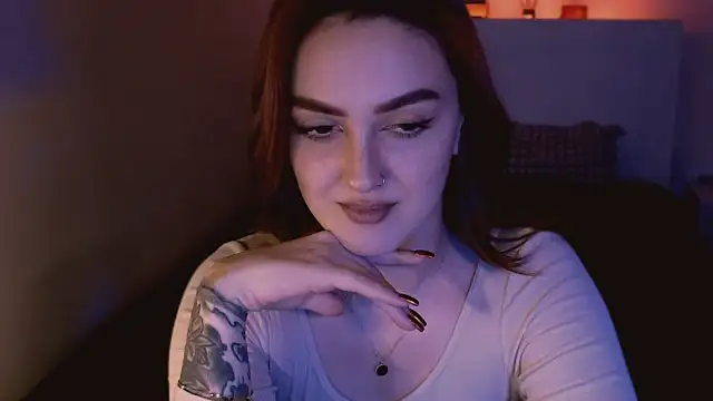 Snapshot of LilyFarey chatting on 5, 12, 2024 LilyFarey online show from 5, 12, 2024