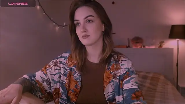 LilyFarey online show from 10, 10, 2025