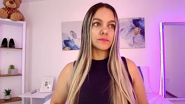 Snapshot of Isabella_Harley chatting on 27, 5, 2026 Isabella Harley online show from 27, 5, 2026