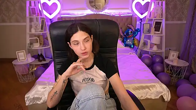 BabyFlowerr online show from 30, 1, 2025