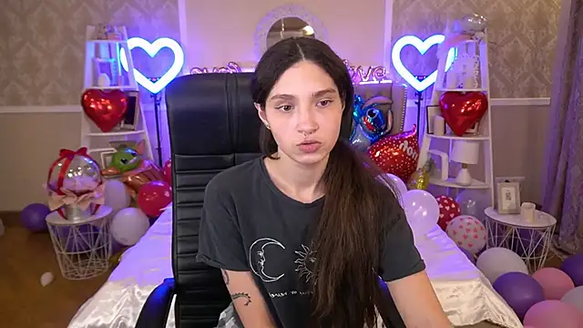 BabyFlowerr online show from 18, 2, 2025