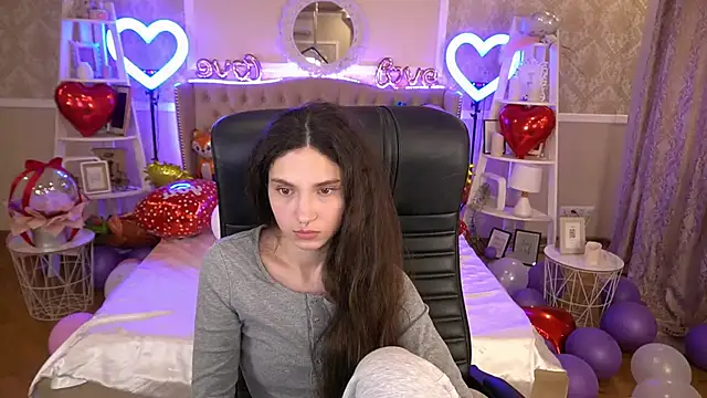 BabyFlowerr online show from 20, 2, 2025