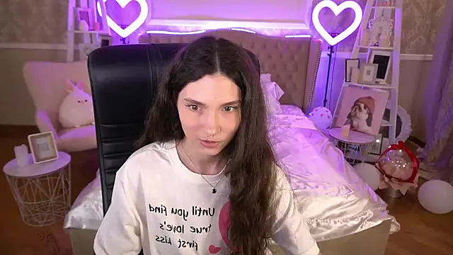 BabyFlowerr online show from 7, 3, 2025