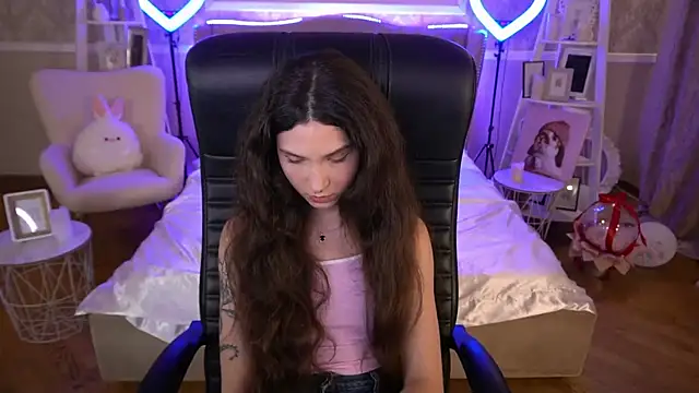 BabyFlowerr online show from 12, 3, 2025