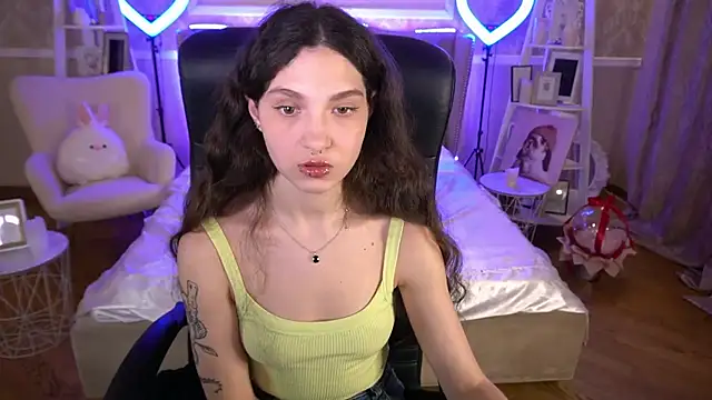 BabyFlowerr online show from 14, 3, 2025