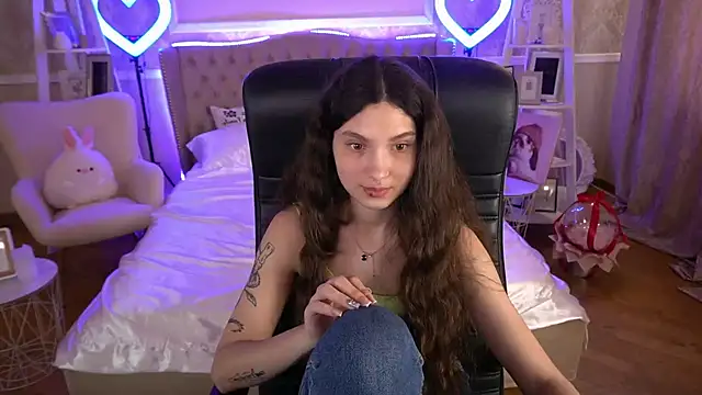 BabyFlowerr online show from 15, 3, 2025