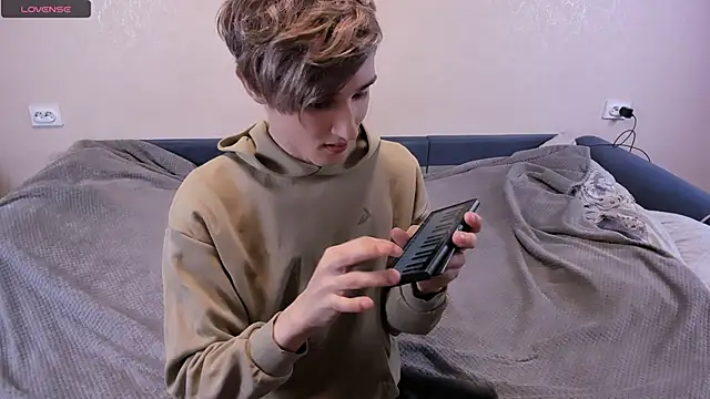 James Mills online show from 25, 12, 2024