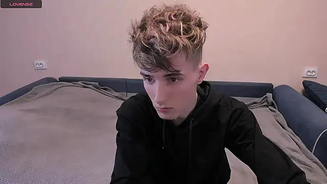 James Mills online show from 7, 3, 2025