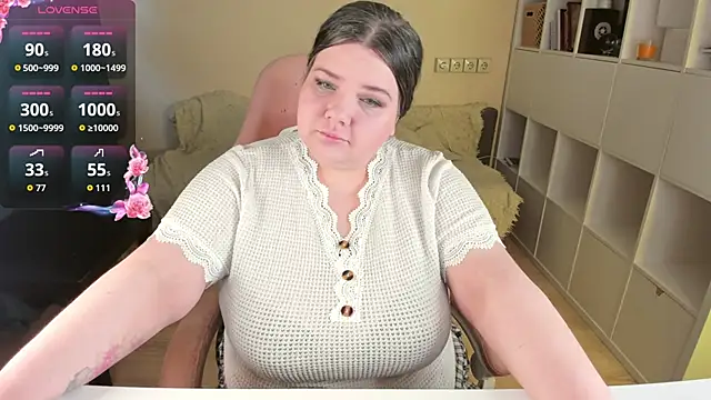 Snapshot of PlumPie chatting on 14, 2, 2026 PlumPie online show from 14, 2, 2026