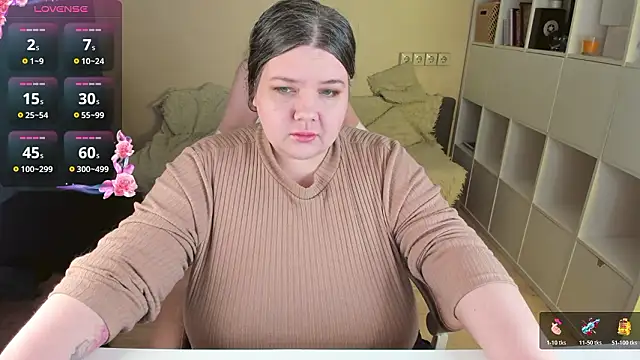 Snapshot of PlumPie chatting on 24, 2, 2026 PlumPie online show from 24, 2, 2026